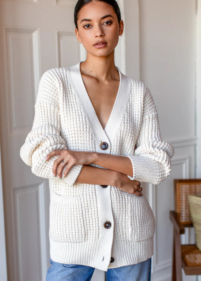 Cozy Cotton Cardigan in Ivory Tanguis