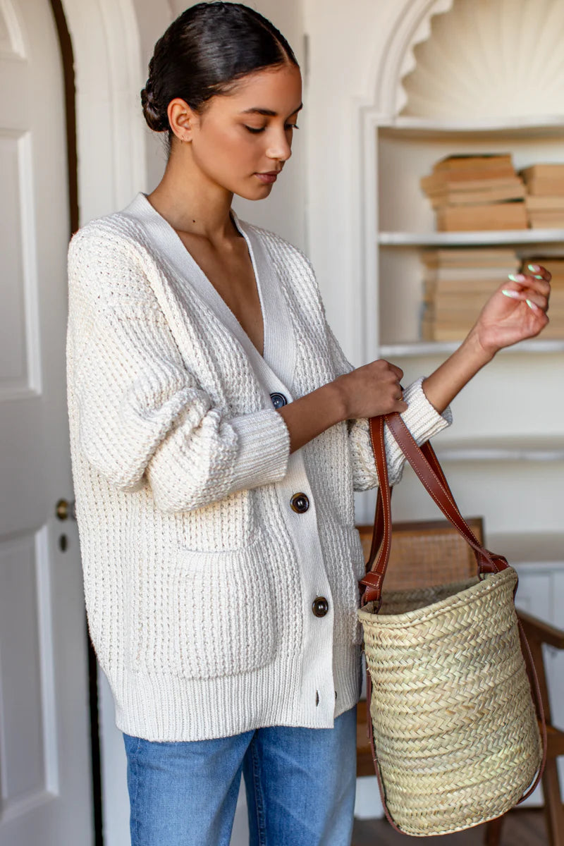 Cozy Cotton Cardigan in Ivory Tanguis