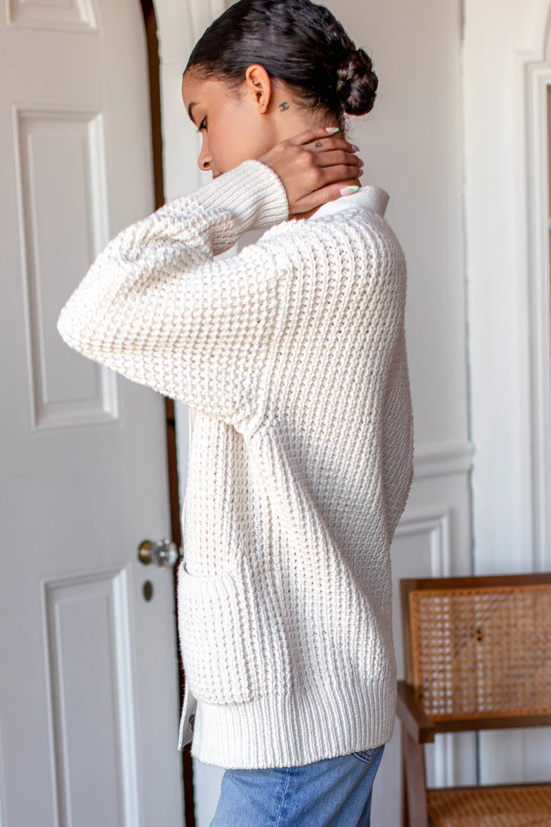 Cozy Cotton Cardigan in Ivory Tanguis